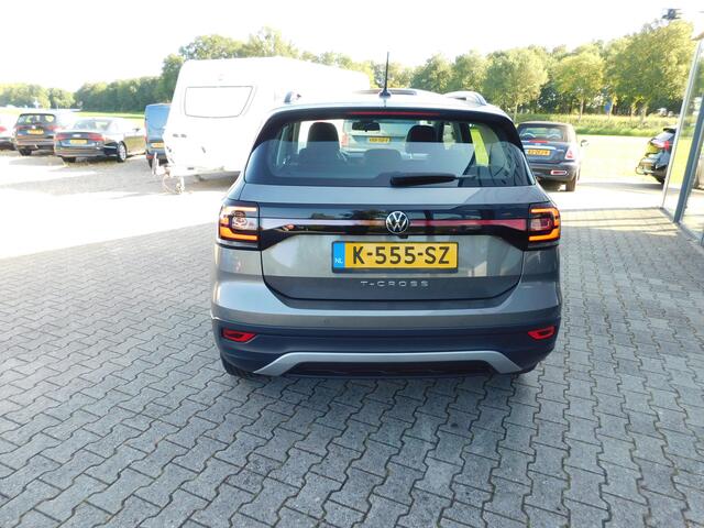 Volkswagen T-Cross 1.0 TSI/DSG Life , Acc, Navi Carplay, Camera, stoeverw.