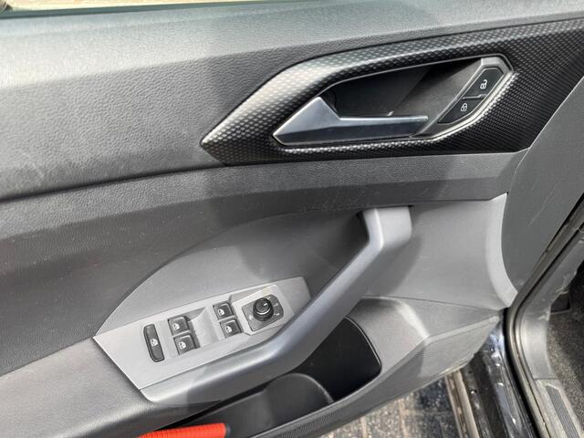 Volkswagen T-Cross 1.0 TSI Life Airco/Lichtmetalen velgen/Navi/Apple Carplay