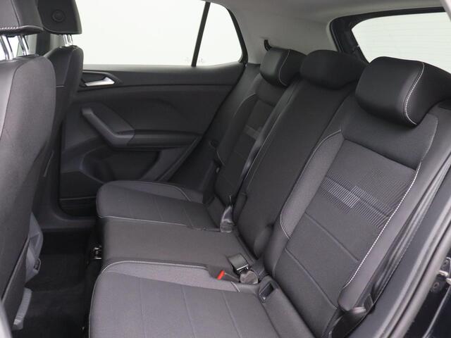 Volkswagen T-Cross 1.0 TSI Style 115PK DSG Adaptieve Cruise Controle, Clima, Achteruitrijcamera, PDC voor en achter, Stoelverwarming, Navi, Trekhaak, 18" LM Velgen