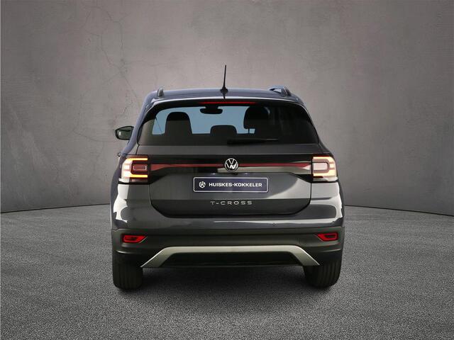 Volkswagen T-Cross Life 1.0 TSI 110pk DSG Automaat Adaptive cruise control, Achteruitrijcamera, Stoelverwarming, Airco, DAB, Radio, Parkeersensoren, App connect