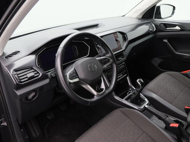 Volkswagen T-Cross 1.0 TSi 110 Pk Style | Adaptive Cruise | Camera | Full LED | Parkeersensoren | Carplay | Digitaal Dashboard | Privacy Glass | Climate Control | 17 Inch | 44.836 Km!!