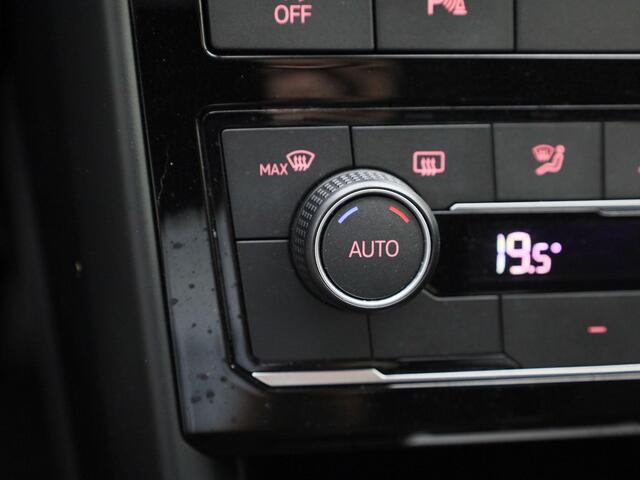 Volkswagen T-Cross 1.0TSI/95PK Life · Navigatie · Parkeersensoren · Climate-control