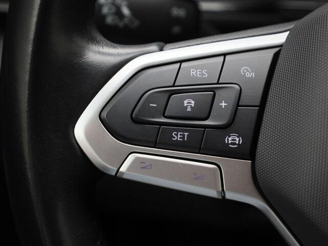 Volkswagen T-Cross 1.0TSI/95PK Life · Navigatie · Parkeersensoren · Climate-control