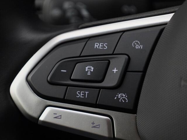 Volkswagen T-Cross 1.0TSI/95PK Life Edition · Apple/Android Car Play · ACC · Clima · DAB · P-Sensoren · 16"Velgen · Elek. Inklapbare Spiegels · Garantie t/m 01-05-2026 of 100.000km