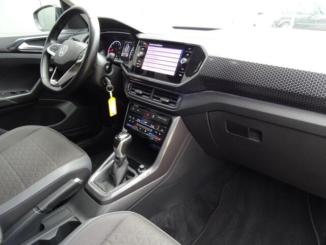 Volkswagen T-Cross 1.0 TSI Style Team * CARPLAY * ACC * 17 INCH * CAMERA !!