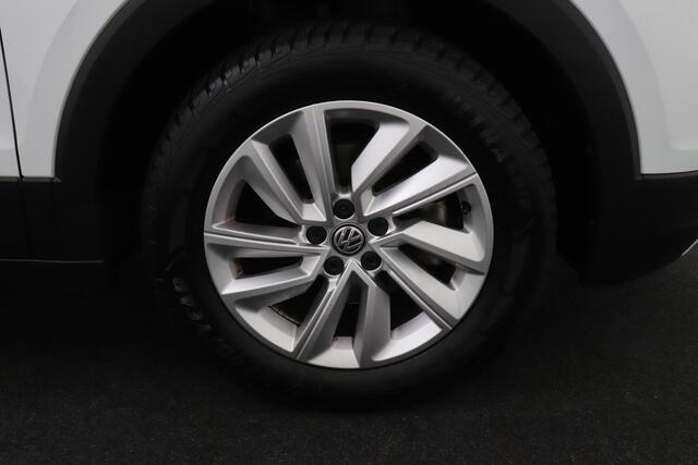 Volkswagen T-Cross 1.0 TSI Business+ Digi.Dash Camera Climate Stoelverw.