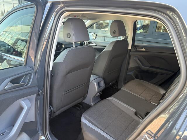 Volkswagen T-Cross 1.0 TSi 115pk DSG Style Advance CAMERA/KEYLESS/NAVI/CARPLAY/PDC/STOELVERWARMING