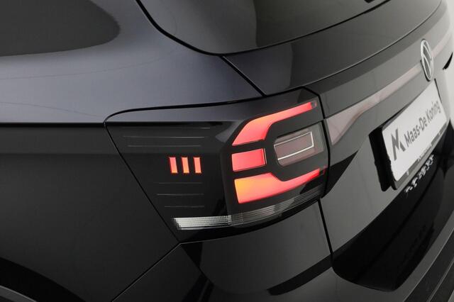 Volkswagen T-Cross 1.0 Tsi 110pk DSG R-Line · Camera · Apple/Android Car Play · P-Sensoren · Virtual Cockpit · Climatronic · 18'' Inch ·