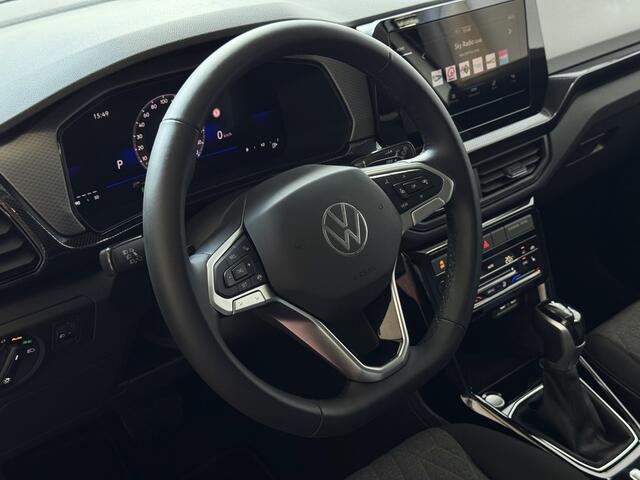 Volkswagen T-Cross DE VERNIEUWDE T-CROSS 116PK 17''LMV TREKHAAK CAMERA VIR.COCKPIT STOELVERW. ADAP.CRUISE LMV CARPLAY 2025 "Volkswagen rijden begint bij Topautos.nl - 75 topmodellen direct op voorraad!"