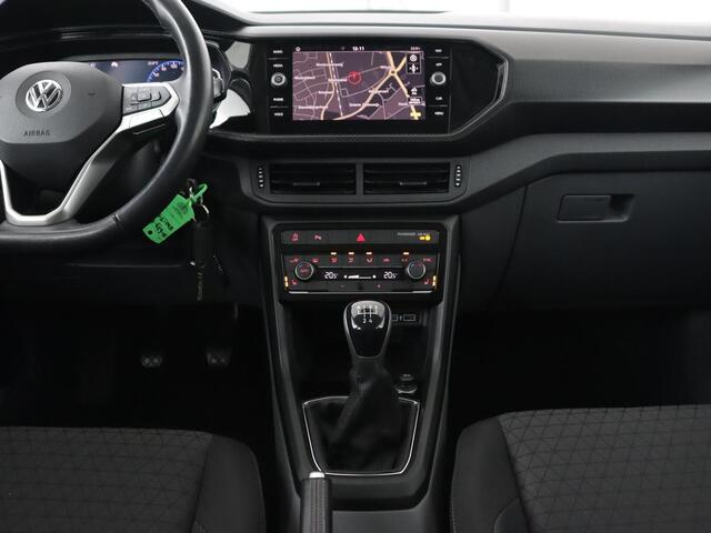 Volkswagen T-Cross 1.0 TSI Life Business | Stoelverwarming | Camera | Virtual Cockpit | Carplay | Adaptive cruise | Climate control | Dodehoek detectie | Navigatie