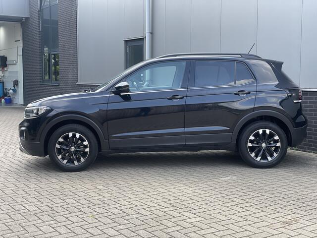 Volkswagen T-Cross 1.0 TSI AUTOMAAT LIFE / VIRTUAL /TREKHAAK / CARPLAY / RIJKLAAR
