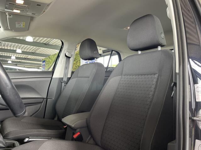 Volkswagen T-Cross 1.0 TSI AUTOMAAT LIFE / VIRTUAL /TREKHAAK / CARPLAY / RIJKLAAR