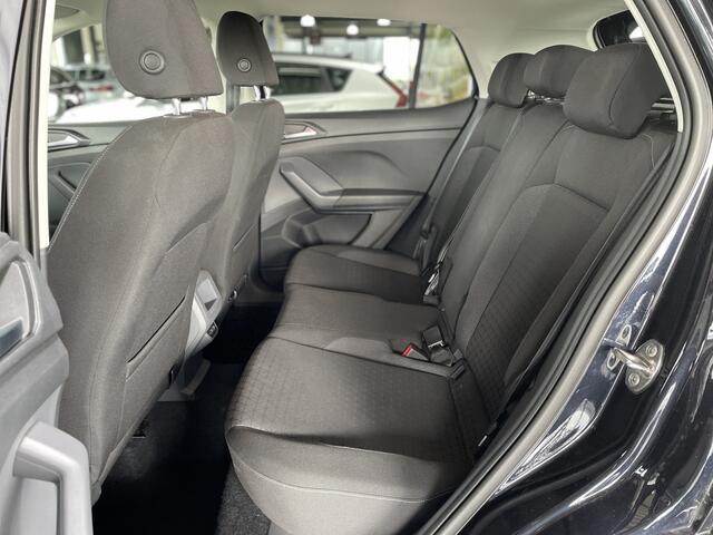 Volkswagen T-Cross 1.0 TSI AUTOMAAT LIFE / VIRTUAL /TREKHAAK / CARPLAY / RIJKLAAR