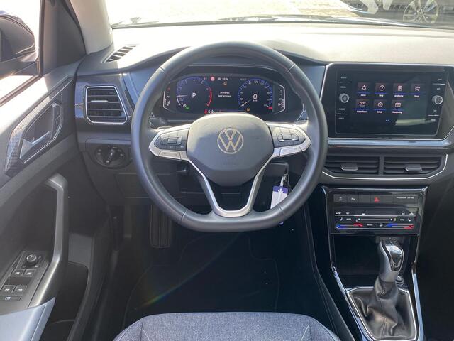 Volkswagen T-Cross 1.0 TSI DSG Style / Parkeersensoren / IQ.Light / Navigatie / 17'' LMV / VW