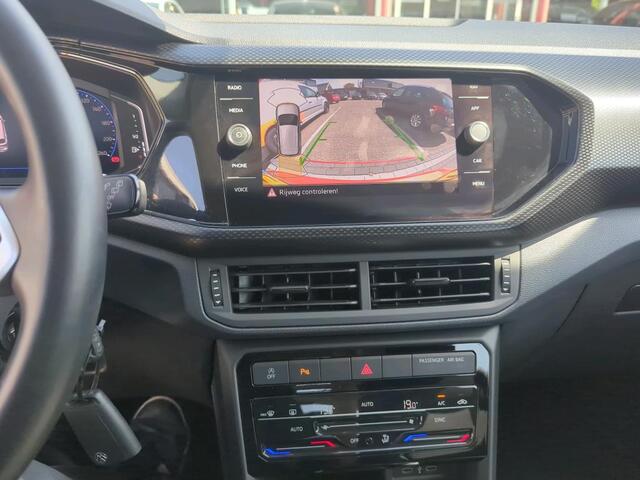 Volkswagen T-Cross 1.0 TSI 95pk Life / Virtual Cockpit / Navigatie / Camera / Climate Control / 16" LMV