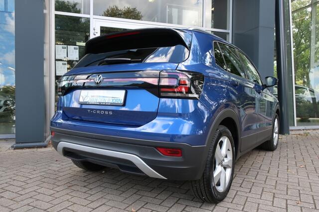 Volkswagen T-Cross 1.0 TSI 110PK Trekhaak, Navi, Clima, Apple Carplay/ Android Auto, etc.
