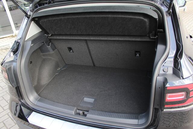Volkswagen T-Cross 1.0 TSI Style | camera | trekhaak | navi