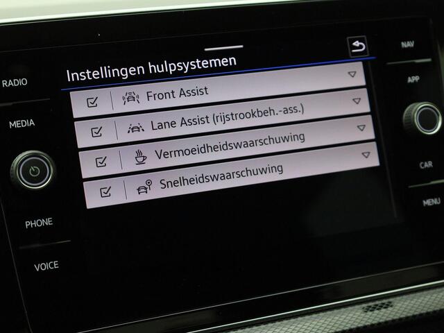 Volkswagen T-Cross 1.0TSI/116PK Style DSG · Stoelverwarming · Navigatie · Parkeersensoren · Apple/Android