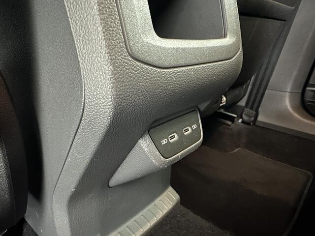 Volkswagen T-Cross 1.0 TSI Style 110pk | Virtual Cockpit | 6 versnellingen | Stoelv