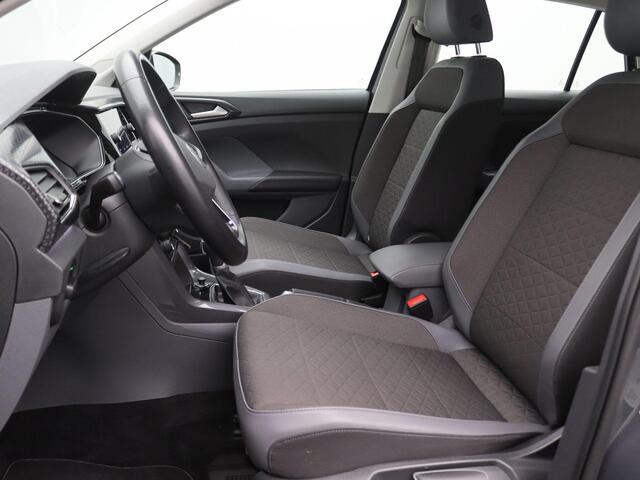 Volkswagen T-Cross 1.0 TSI Style 110PK DSG full led, Beats audio, adaptive cruise, navigatie, alarm, trekhaak, 17" lichtmetaal