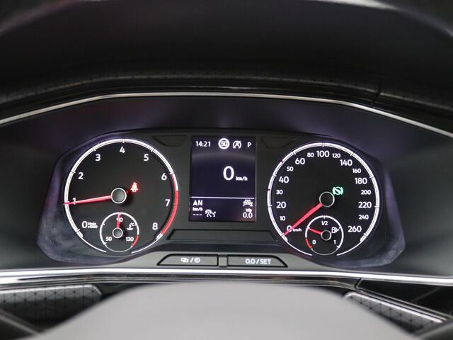 Volkswagen T-Cross 1.0 TSI Style 110PK DSG full led, Beats audio, adaptive cruise, navigatie, alarm, trekhaak, 17" lichtmetaal