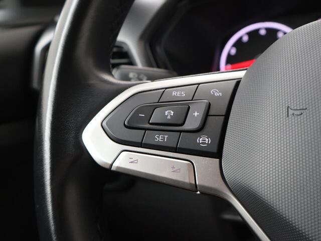 Volkswagen T-Cross 1.0 TSI Life | 95 PK | Navigatiesysteem | Parkeersensoren | Adaptive cruise control |