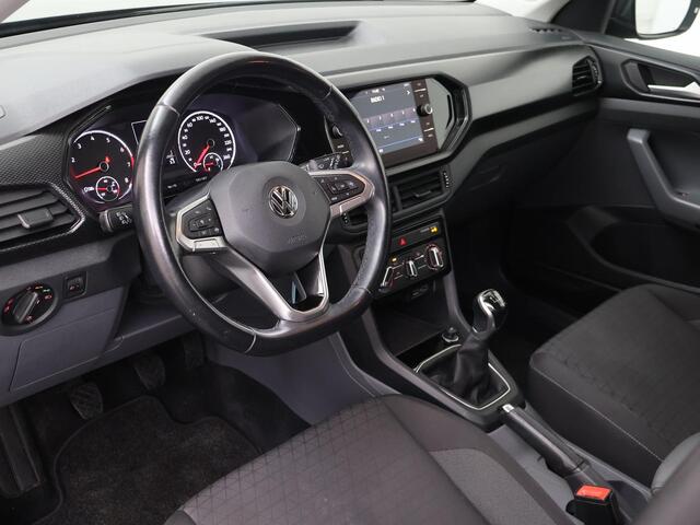 Volkswagen T-Cross 1.0 TSI Life Multimedia Executive | Navigatie | Achteruitrijcamera | PDC V+A |