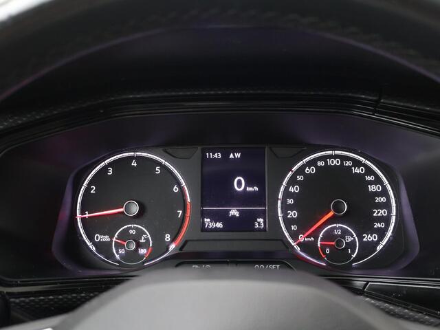 Volkswagen T-Cross 1.0 TSI Life Multimedia Executive | Navigatie | Achteruitrijcamera | PDC V+A |