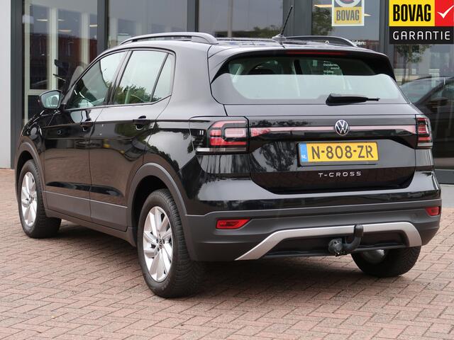Volkswagen T-Cross 1.0 TSI Life | carplay | parkeersensoren | trekhaak |