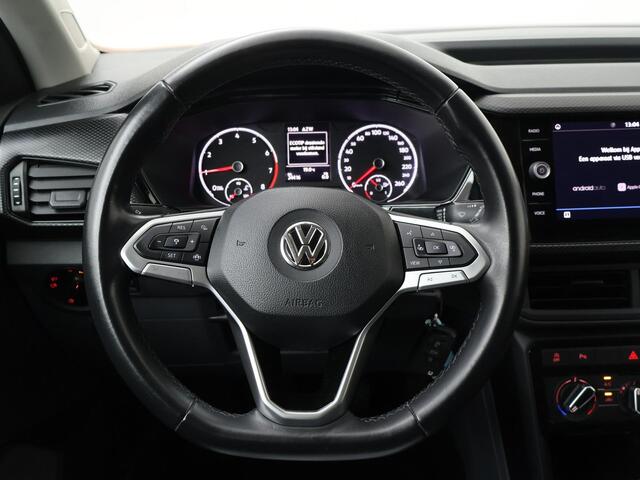Volkswagen T-Cross 1.0 TSI Life | 95 PK | Navigatiesysteem | Parkeersensoren | Adaptive cruise control |