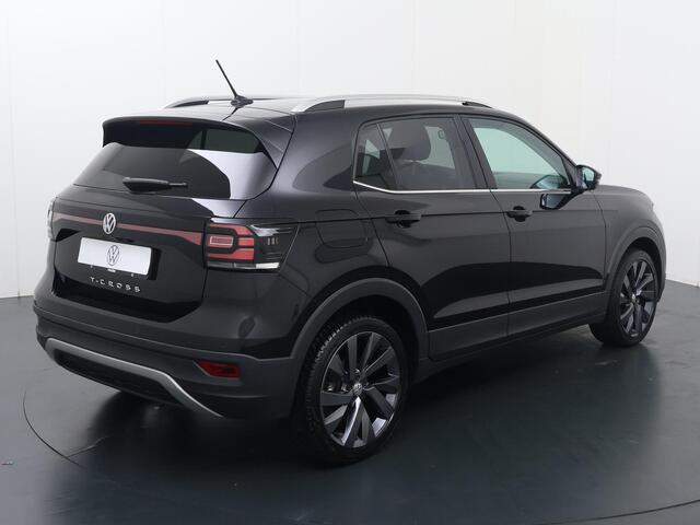 Volkswagen T-Cross 1.0 TSI Style | 115 PK | Achteruitrijcamera | Navigatiesysteem | Climate control |