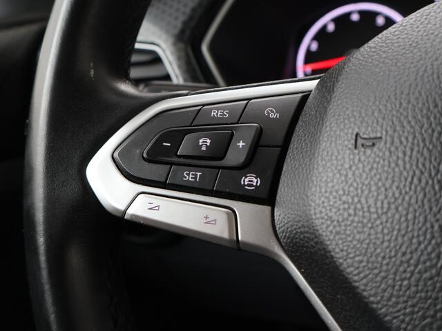 Volkswagen T-Cross 1.0 TSI Style | 115 PK | Achteruitrijcamera | Navigatiesysteem | Climate control |