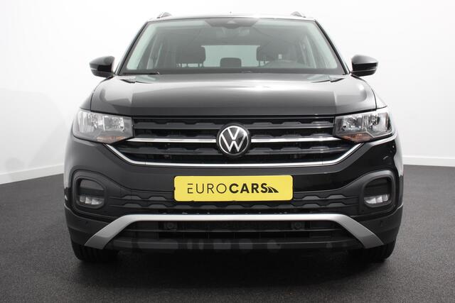 Volkswagen T-Cross 1.0 TSI 110 pk Life Plus Navigatie Apple Carplay/Android Auto Adaptive Cruise Control Lane Assist Camera Parkeersensoren Stoelverwarming \ DAB