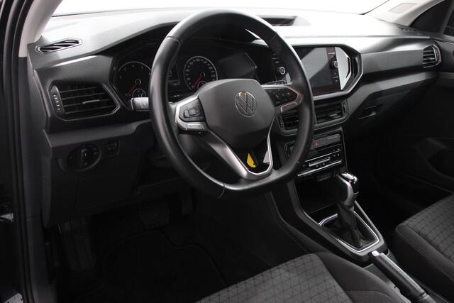 Volkswagen T-Cross 1.0 TSI 110 pk Life Plus Navigatie Apple Carplay/Android Auto Adaptive Cruise Control Lane Assist Camera Parkeersensoren Stoelverwarming \ DAB