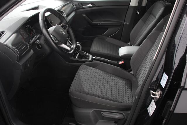 Volkswagen T-Cross 1.0 TSI 110 pk Life Plus Navigatie Apple Carplay/Android Auto Adaptive Cruise Control Lane Assist Camera Parkeersensoren Stoelverwarming \ DAB