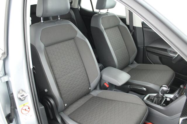 Volkswagen T-Cross 1.0 TSI Style Trekhaak Camera Keyless Virtual Cockpit Navigatie Adaptive Cruise