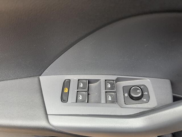 Volkswagen T-Cross 1.0 TSI Style ADAP CRUISE STOELVERW. APPLE