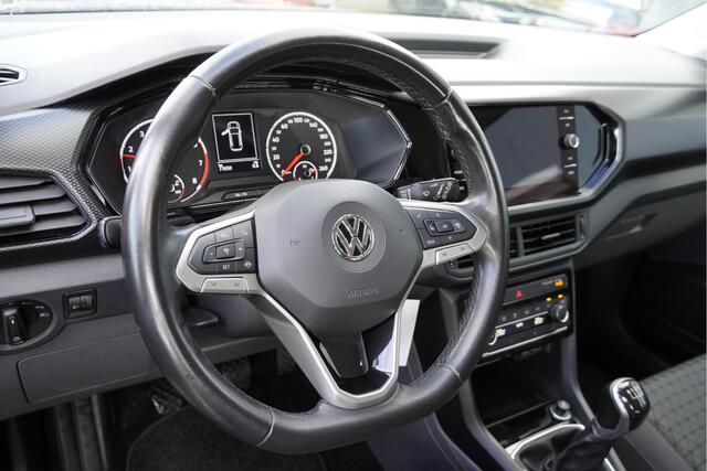 Volkswagen T-Cross 1.0 TSI Life Business BJ2020 Lmv 16" | Led | Pdc | Navi | App-Connect | Climate control | Cruise control | Getint glas
