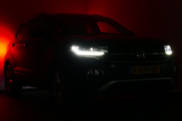 Volkswagen T-Cross 1.0 110pk TSI Style. Virt Cockpit, Camera, Adaptief Cruise, StoelVerw, 17"LMV