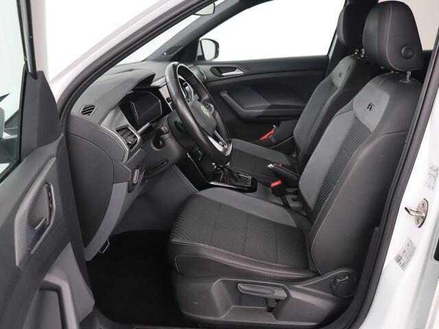 Volkswagen T-Cross 1.5 TSI Style R Line | Stoelverwarming | Trekhaak | Camera | Keyless | BEATS Sound | Virtual Cockpit | Carplay | Navigatie | Adaptive cruise | Climate control