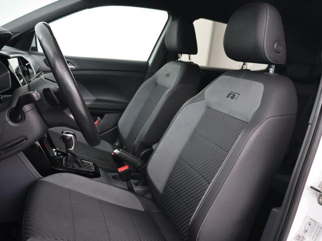 Volkswagen T-Cross 1.5 TSI Style R Line | Stoelverwarming | Trekhaak | Camera | Keyless | BEATS Sound | Virtual Cockpit | Carplay | Navigatie | Adaptive cruise | Climate control