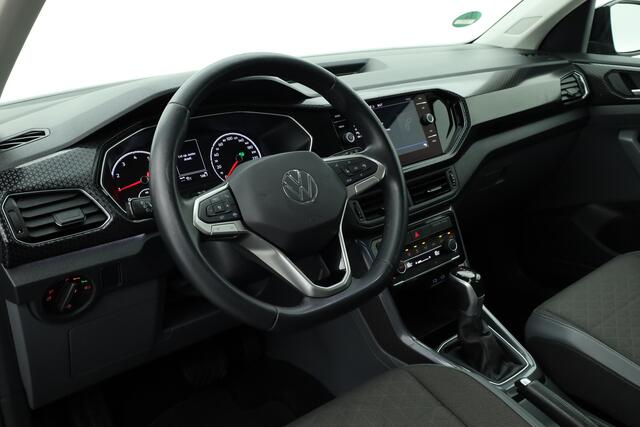 Volkswagen T-Cross 1.0 TSI Style | Adapt. Cruise | CarPlay | Trekhaak | Navi | All Season | Stoelverw.