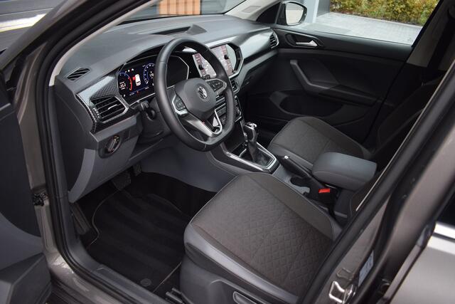 Volkswagen T-Cross 1.0 TSI 116pk DSG R-line | Camera | Virtual | Trekhaak
