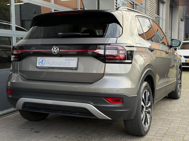 Volkswagen T-Cross 1.0 TSI Life Clima CarPlay Camera