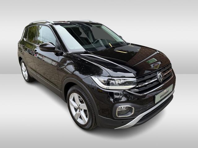Volkswagen T-Cross 1.0 TSI Style | airco | apple carplay/android auto | 17 inch lichtmetalen velgen | trekhaak meerprijs 899.00 euro