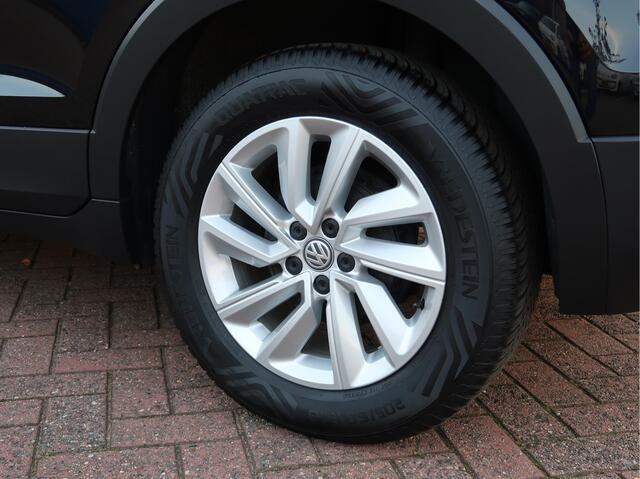 Volkswagen T-Cross 1.0 TSI Life | parkeersensoren | navigatie | trekhaak |