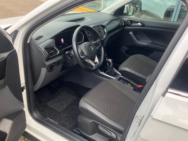 Volkswagen T-Cross 1.0 TSI DSG R line - camera - stoelverwarming - LED