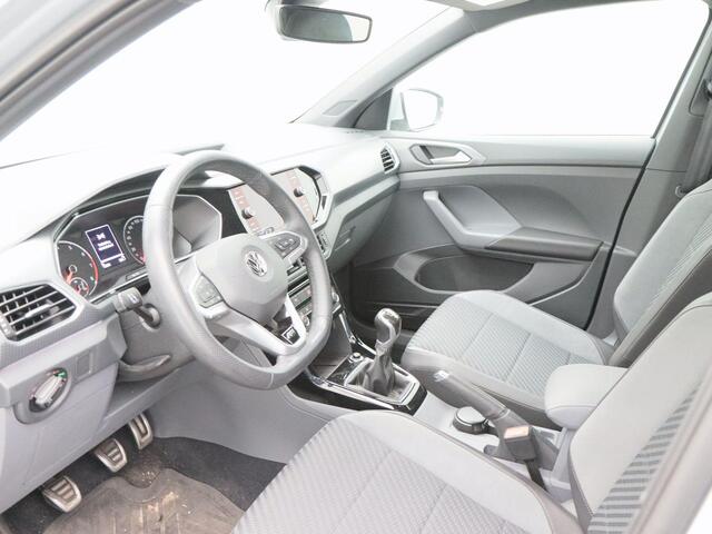 Volkswagen T-Cross 1.0 TSi 115 Pk Style R-Line | Adaptive Cruise | Stoelverwarming | CarPlay | Navigatie | Parkeersensoren | 18 Inch | 12.080 Km!!