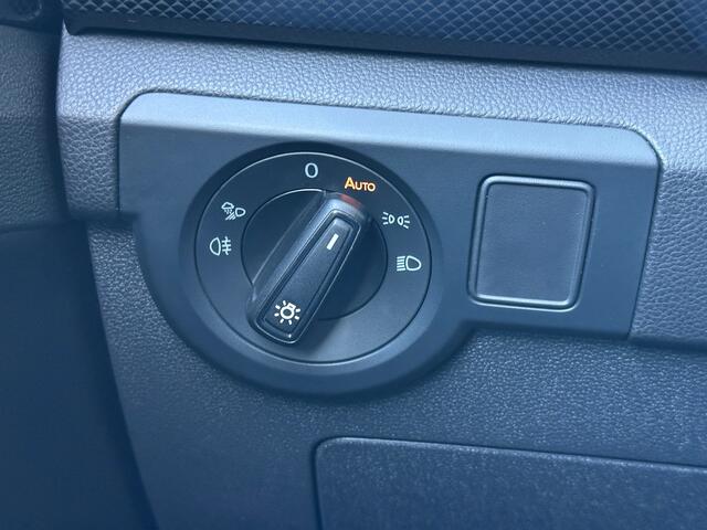 Volkswagen T-Cross 1.0 TSI DSG R-Line | Camera | Trekhaak | Led gril | 4-season | Carplay | Rijklaar incl. garantie