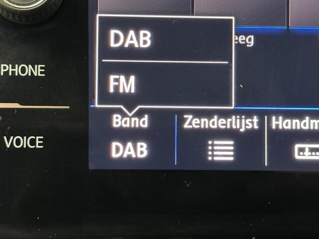 Volkswagen T-Cross 1.0 TSI Life | Airco | Navi | Adaptief Cruisecontrol | Dodehoek herkenning |